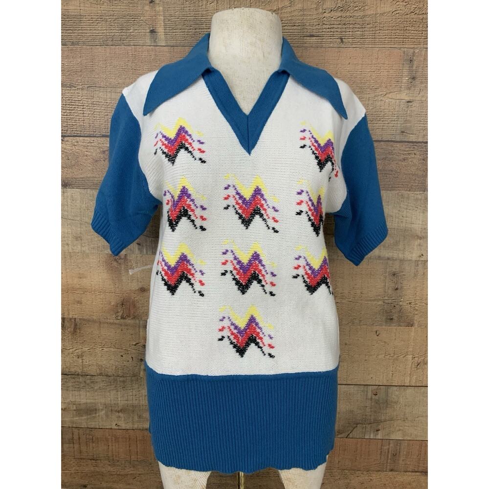 Vintage 1970s Groovy Pointy Collar Knit Sweater Size Medium Hippie